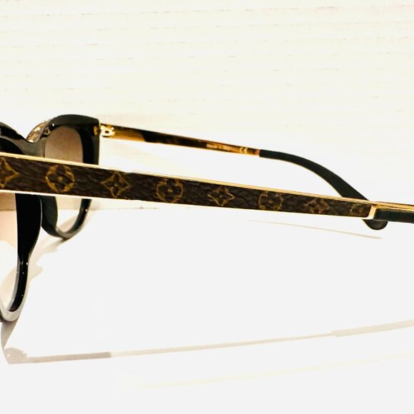 Unique Louis Vuitton Sunglasses with Monogram Trim - EXCELLENT CONDITION - Picture 4 of 12